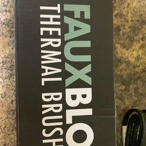 New Calista thermal brush, green in color.